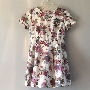 ‼️LAST CHANCE ‼️ Screen print floral white mini dress